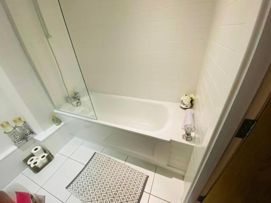Liverpool City Centre Modern Apartment Fits 6 People Exterior foto